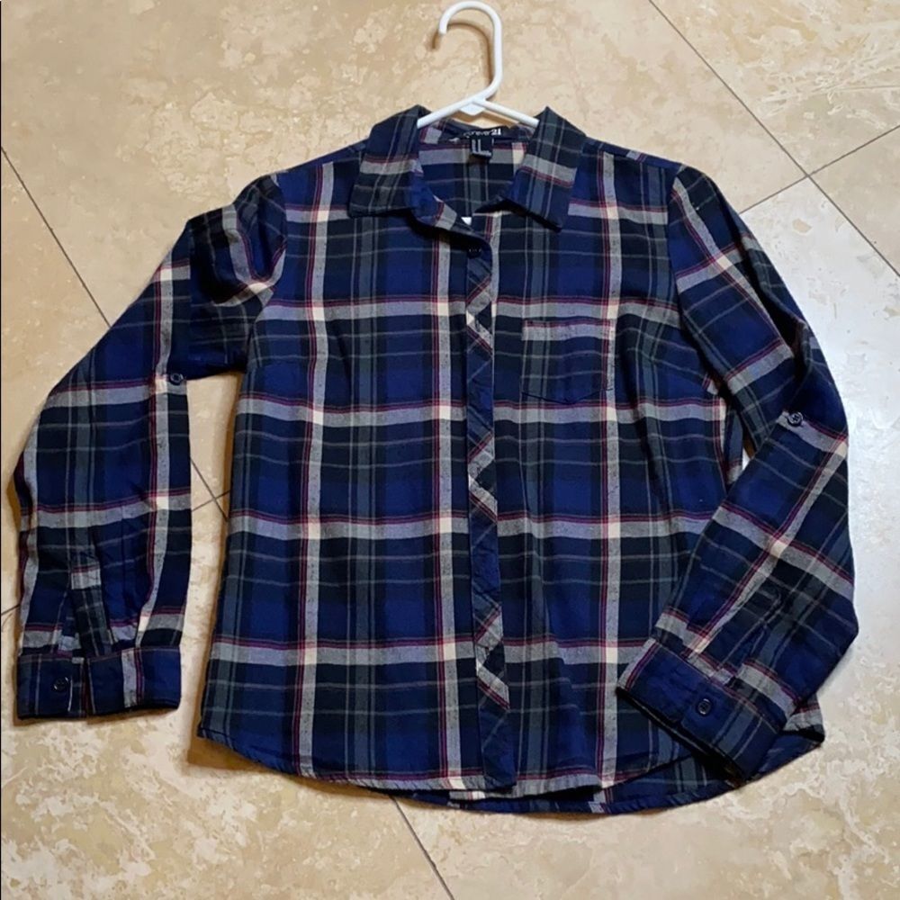 💕Cute flannel button up 💕